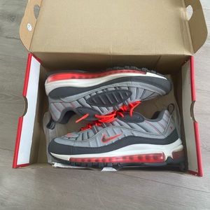 Nike Air Max ‘98 “wolf gray total crimson”